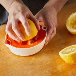 FISKARS Functional Form Juice Presser