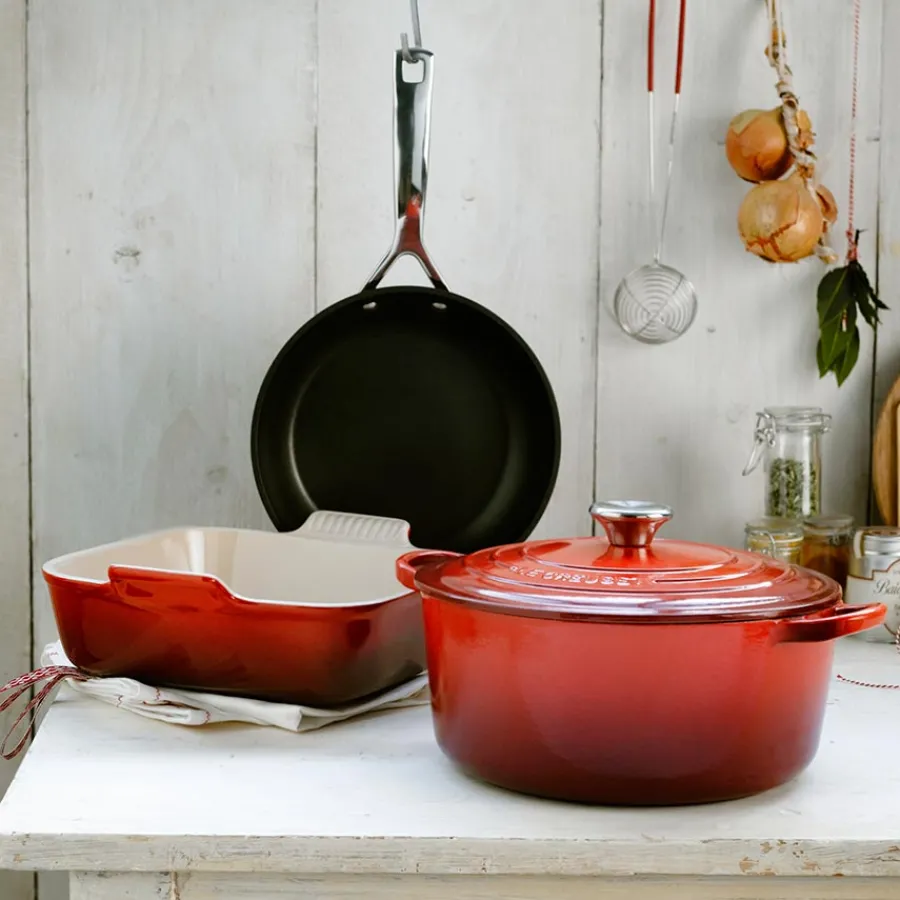 LE CREUSET Støpejernsgryte 4,2L/24cm Cerise